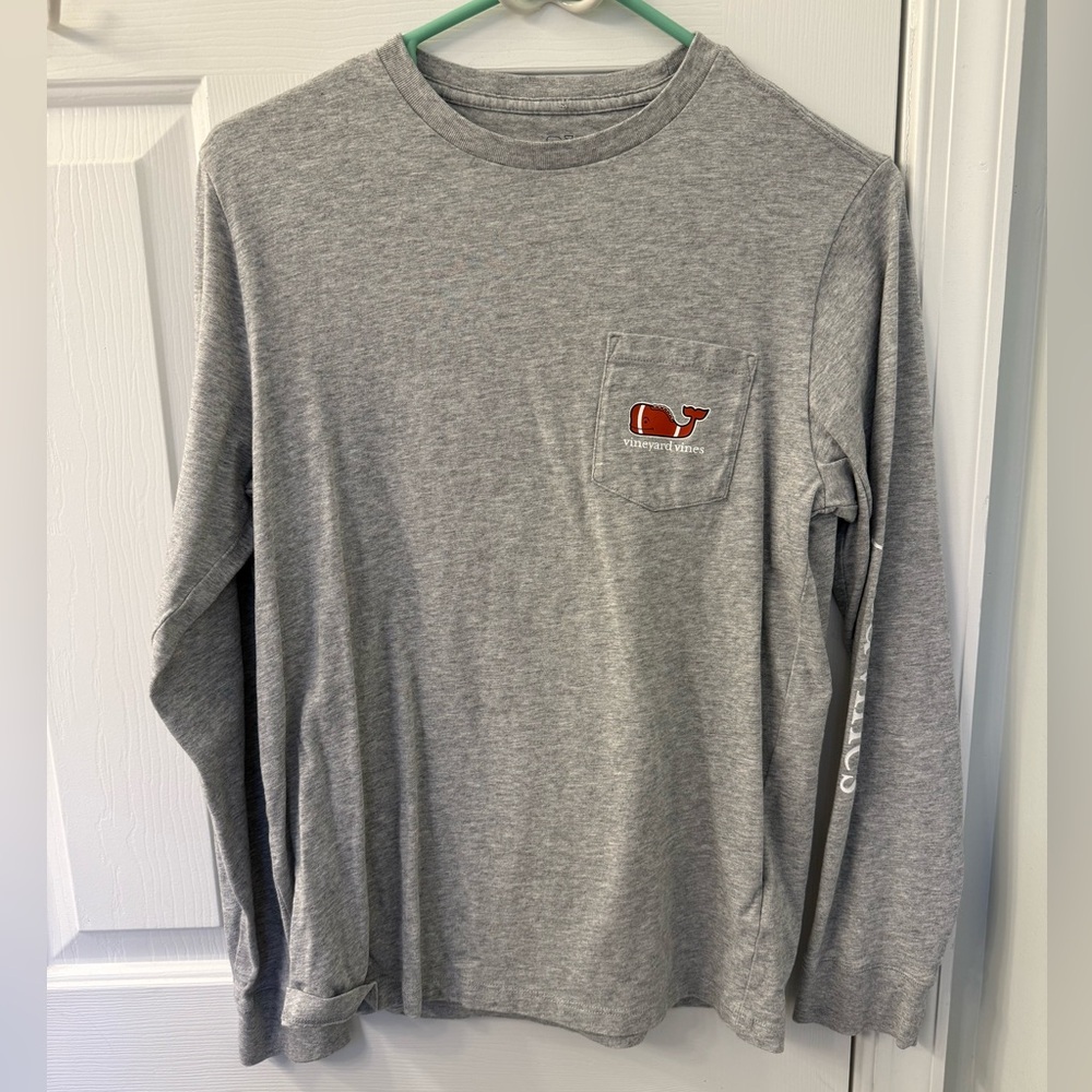 Vineyard Vines classic whale pocket T-shirt Football gray size L 16